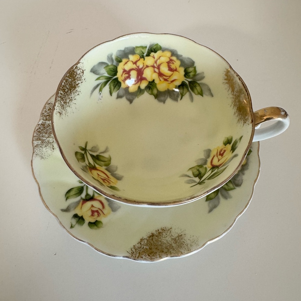 Thames Japan Yellow Floral‎ Teacup and Saucer Set
